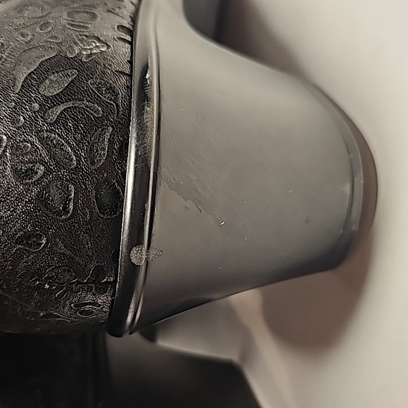 Alegria Hannah Delicut Black Embossed Leather Ankle Bootie Boots Size 40 Comfort - Picture 11 of 16